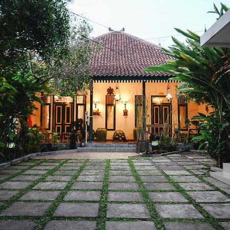 Appartamento Omahkura 1 Yogyakarta Esterno foto